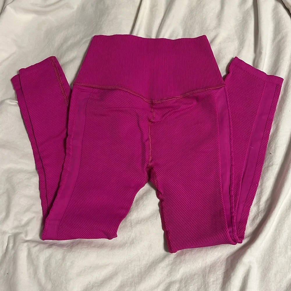 Two Free People Free Throw Leggings - Picture 5 of 5